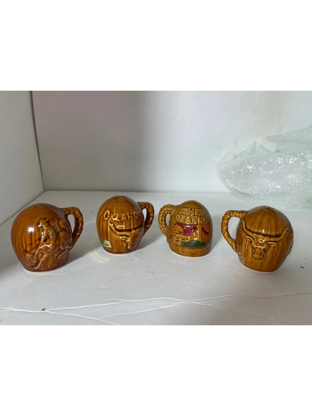Vintage Ceramic Souvenir Shaker Lot Oklahoma Colorado Ozarks Japan Miniature